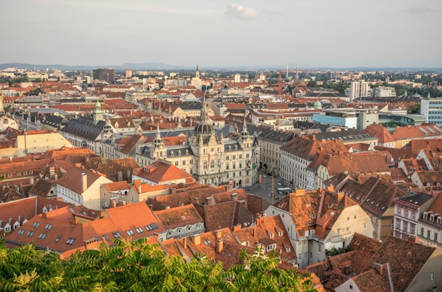 Chauffeur Vienna to Graz